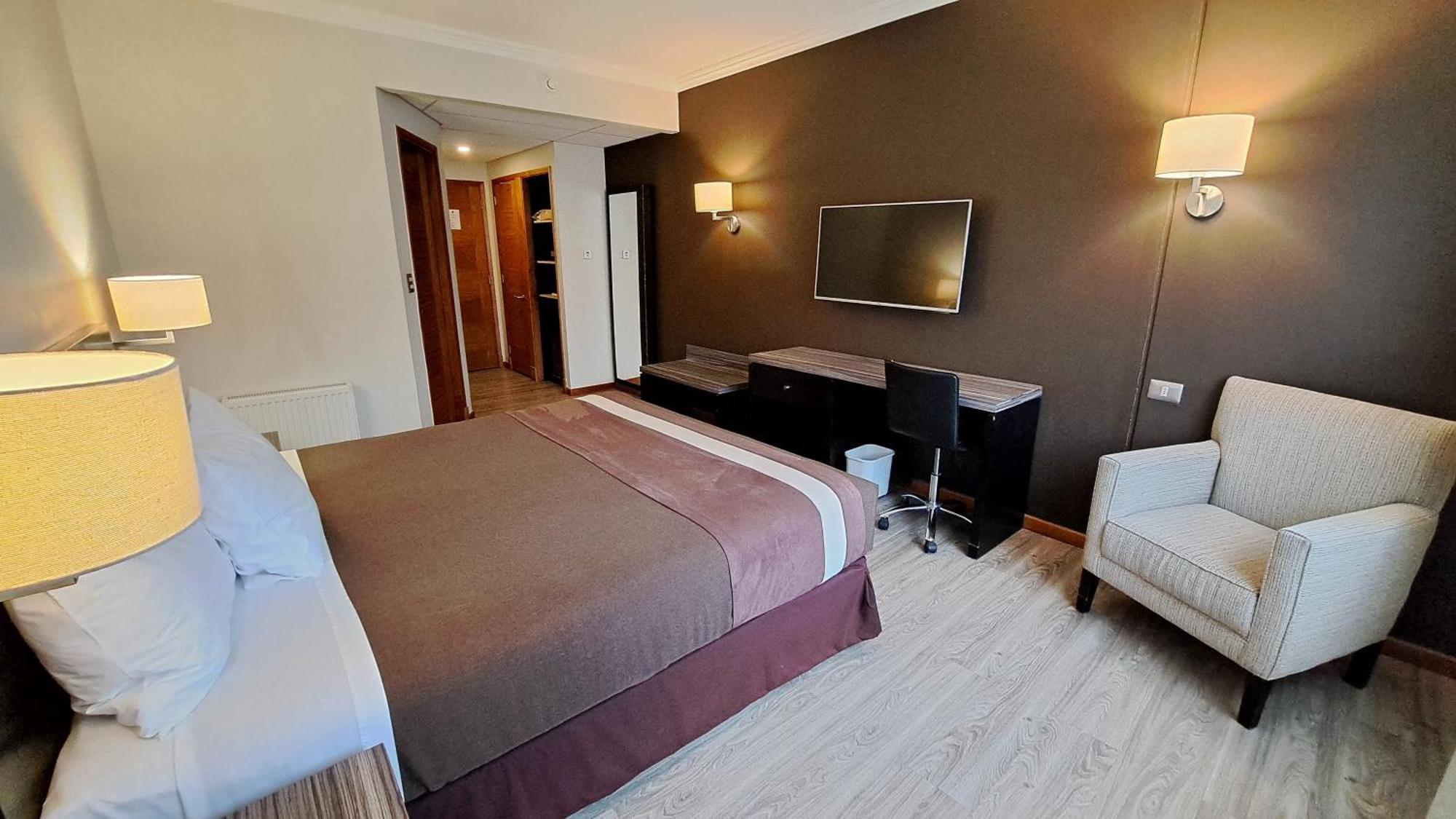 Hotel Diego De Almagro Osorno Buitenkant foto